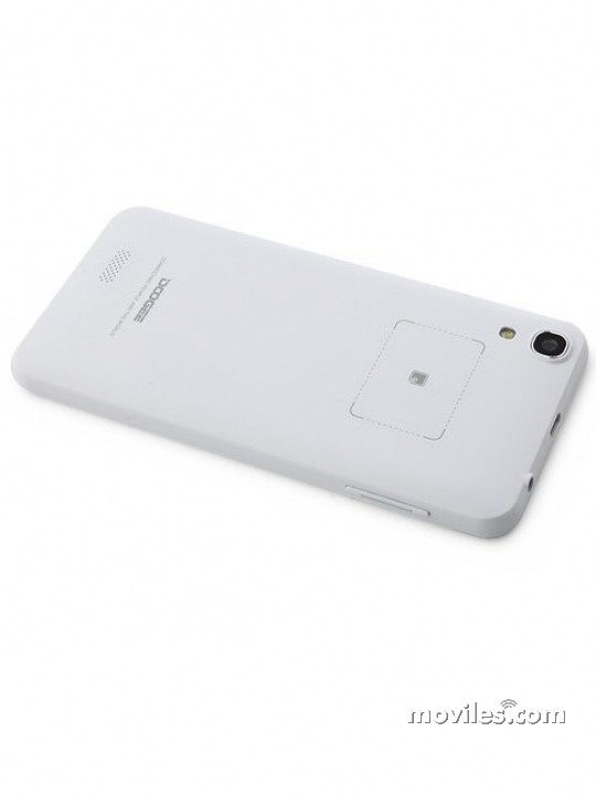 Image 3 Doogee Valencia DG800