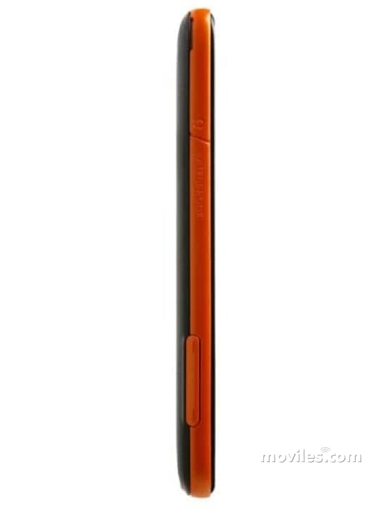 Image 4 Lenovo S750