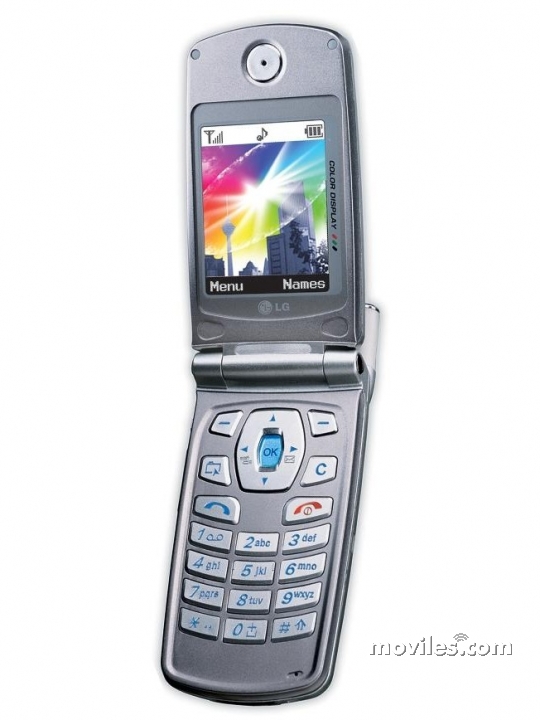 LG W7020